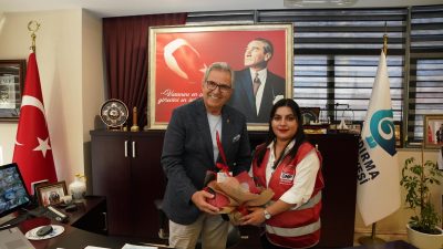 Yeni CHP Bandırma Gençlik Kolları Başkanı Cemile Çetinkaya ve ekibi,