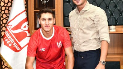 TFF 3. Lig takımlarından Balıkesirspor’da transfer çalışmaları son hız devam