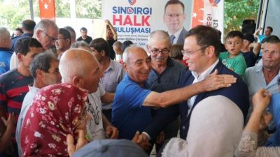 Sındırgı Belediye Başkanı Serkan Sak Büyükdağdere Mahallesi’nde halk buluşması gerçekleştirdi.