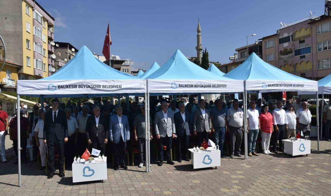 Çiftçiler, domatesi tarladan satmak yerine salça yapıp satacak Balıkesir Büyükşehir Belediye Başkanı Ahmet Akın, üreticilerin elini güçlendirmesi adına