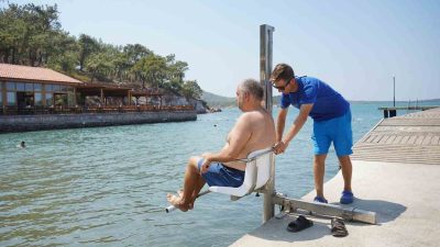 Ayvalık Belediyesi, İşletme İştirakler Müdürlüğü’ne bağlı engelsiz plaj ve engelsiz