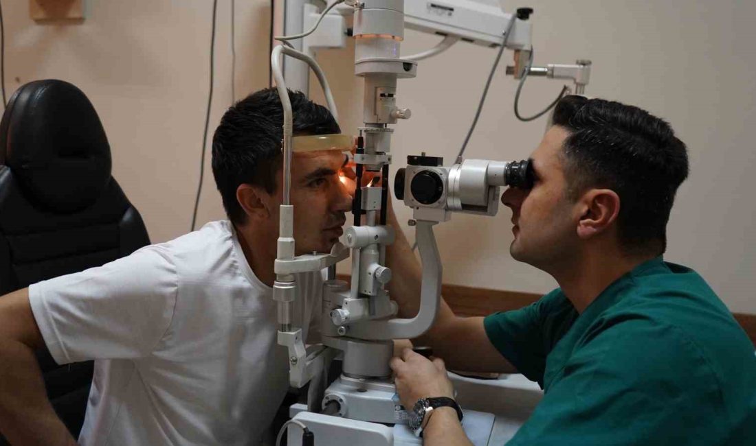 Göz doktorundan sıcak havalarda dışarıya çıkanlara güneş gözlüğü uyarısı Şırnak Devlet Hastanesi Göz Hastalıkları Uzmanı Dr. Gazi Bekir Özçakmakçı,