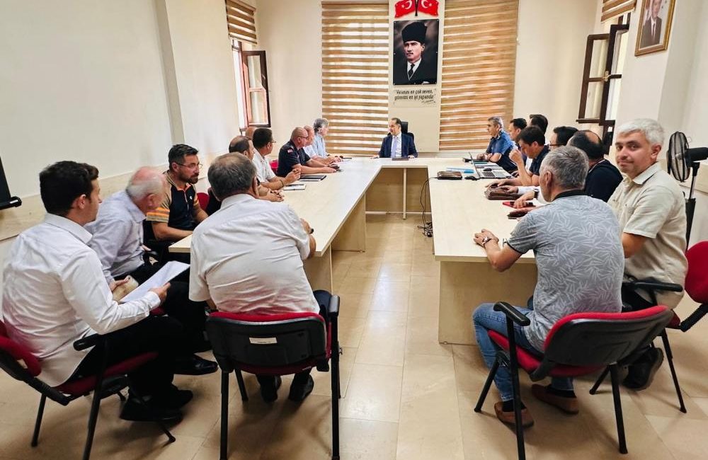 Bandırmaspor’un ilk maçı öncesi güvenlik toplantısı gerçekleştirildi 2025 sezonu profesyonel ve amatör futbol ve basketbol müsabakalarının güvenli