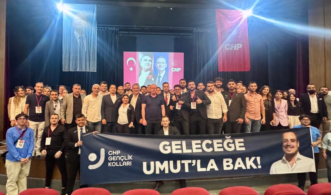 CHP Balıkesir İl Gençlik Kolları Kongresi’nde yeni başkan Uyar seçildi CHP Balıkesir İl Gençlik Kolları Kongresi’nde Umut Necati Uyar, 239