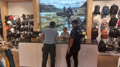 Yeni eğitim-öğretim yılının başlamasıyla birlikte vatandaşlar; kırtasiye malzemesi ve okul