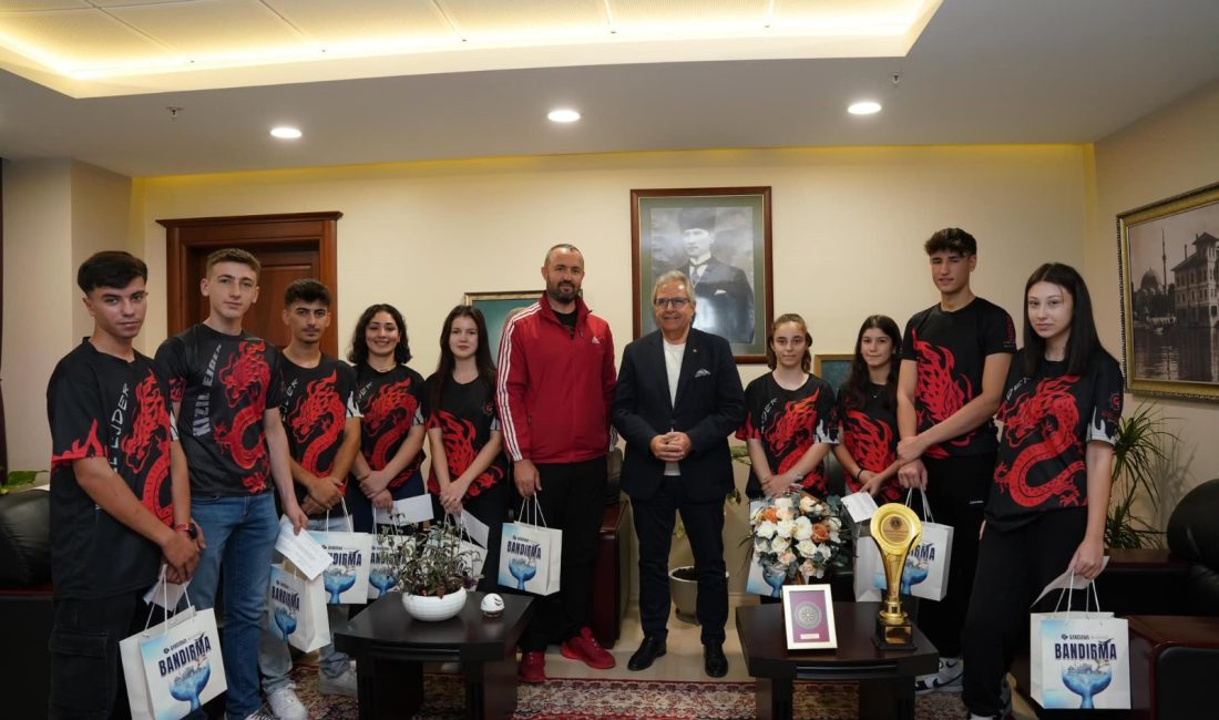 Kızıl Ejder Kungfu Müsabakaları’nda Bandırma’yı başarıyla temsil eden Bandırma Kızıl