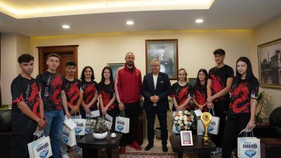 Kızıl Ejder Kungfu Müsabakaları’nda Bandırma’yı başarıyla temsil eden Bandırma Kızıl