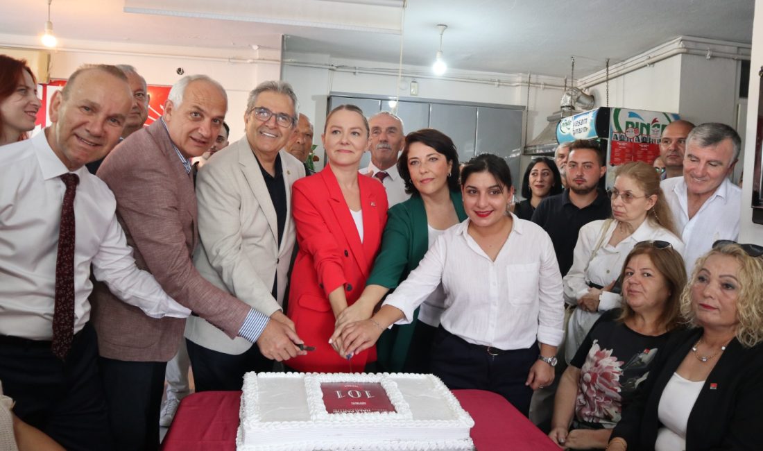 Cumhuriyet Halk Partisi’nin 101’inci kuruluş yılı dolayısıyla Bandırma’da düzenlenen törende