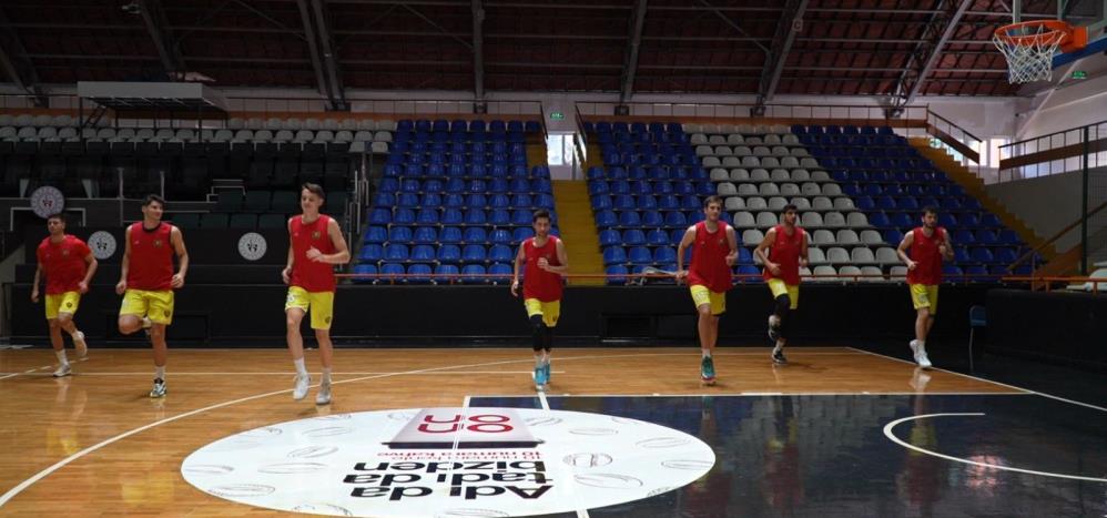 Eren Çapraz, altyapıdan ana kadroya seçilen ilk basketbolcu oldu Balıkesir Büyükşehir Belediyespor Kulübü altyapısında 2017’den bu yana forma giyen