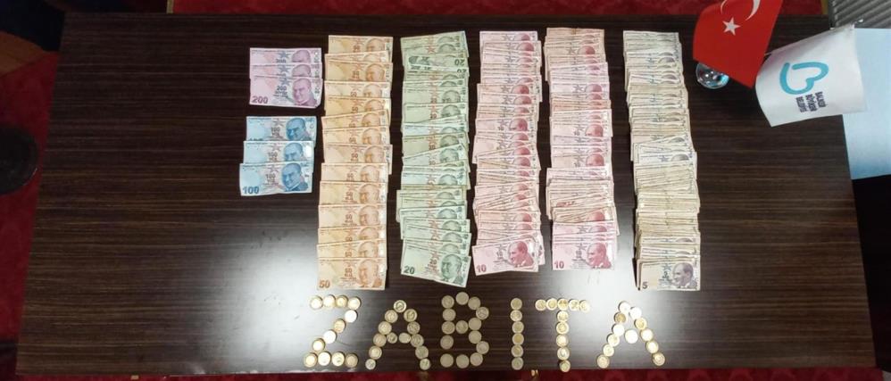 Zabıta ekipleri 26 dilenciden 4 bin 739 TL ele geçirdi Balıkesir Büyükşehir Belediyesi Zabıta Dairesi Başkanlığı ekipleri tarafından il genelinde