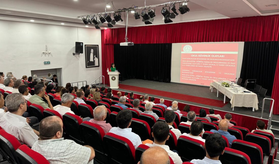 Bandırma’da okul güvenliği için alınacak tedbirler belirlendi Bandırma Kaymakamlığı tarafından düzenlenen toplantıda 2024-2025 eğitim-öğretim yılında öğrencilerin güvenliği