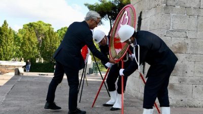 Türkiye Büyük Millet Meclisi tarafından Ulu Önder Gazi Mustafa Kemal