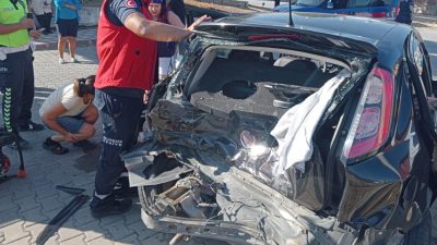 Edremit’te meydana gelen ve 3 aracın karıştığı trafik kazasında 4