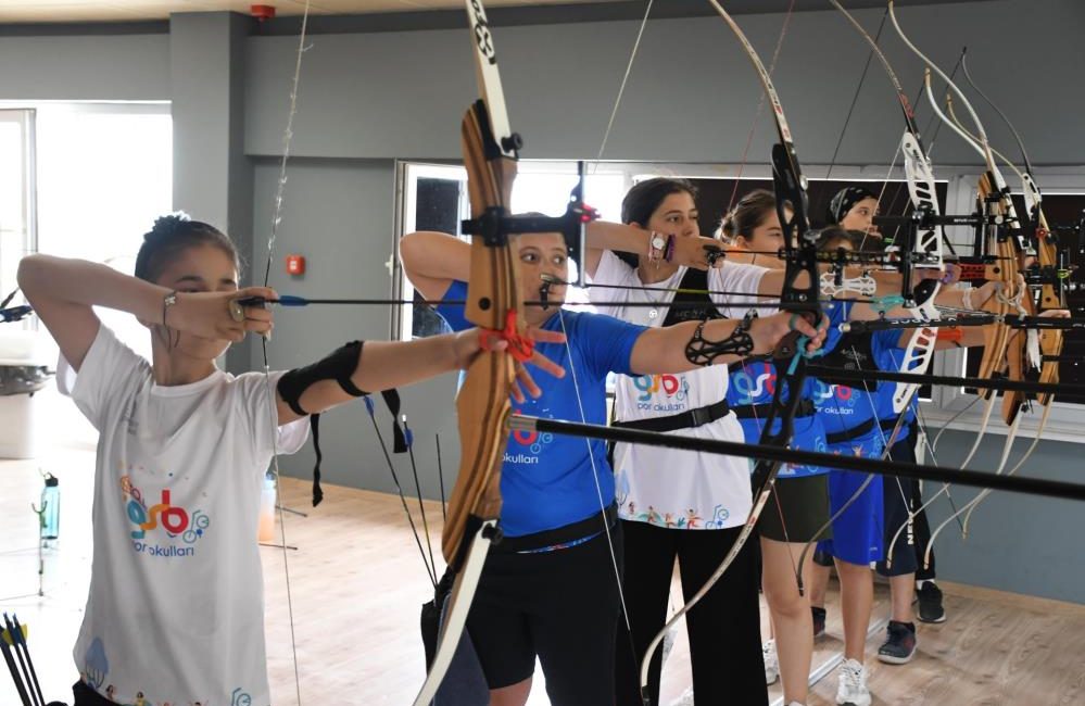 Spor Okulları, 20 İlçede ‘Genç Yetenekler’ yetiştiriyor Gençlik ve Spor İl Müdürlüğü Balıkesir’in tüm ilçelerinde her yıl