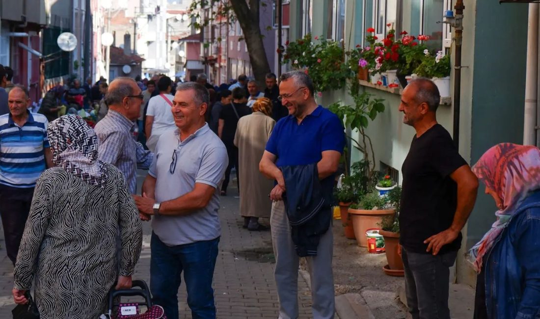 Susurluklu Pazar esnafı ve vatandaşlarıyla buluşan Belediye Başkanı Hakan Yıldırım