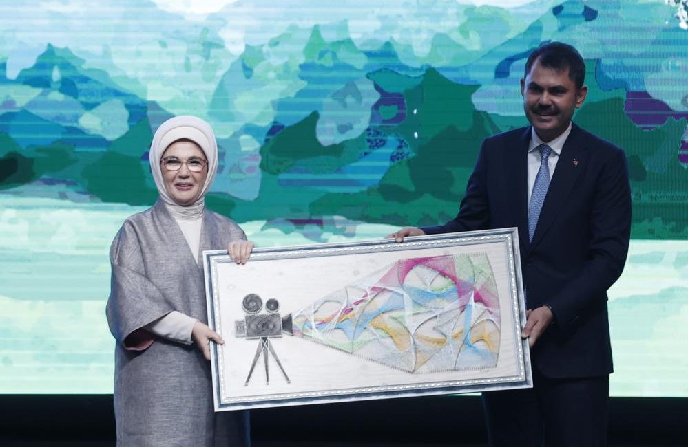 Bakan Kurum: “Sıfır Atık Hareketi’ni yeni bir aşamaya taşıyacağız” Çevre, Şehircilik ve İklim Değişikliği Bakanı Murat Kurum, Sıfır Atık