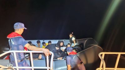 Ayvalık açıklarında, yasa dışı yollarla Yunanistan’ın Midilli Adası’na gitmek isteyen