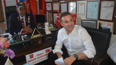 Ayvalık’ta bir dizi çalışmalar yapan Balıkesir Büyükşehir Belediye Başkanı Ahmet