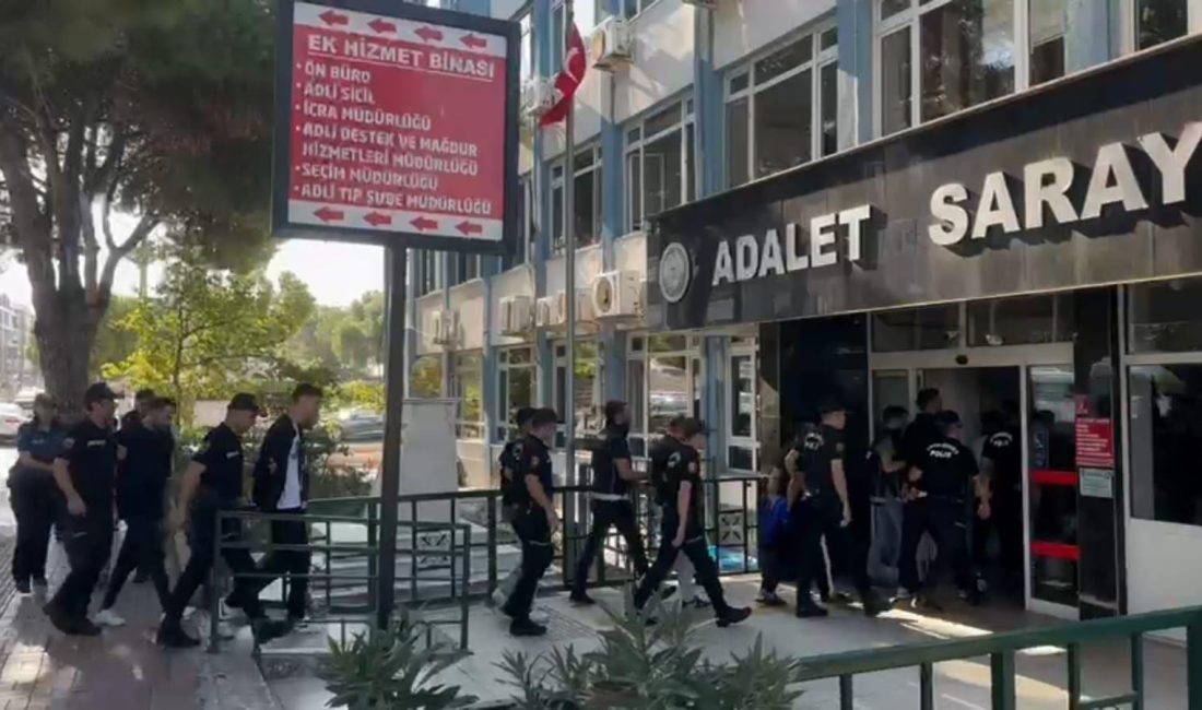 Balıkesir merkezli uyuşturucu operasyonunda 50 kişi tutuklandı Balıkesir merkezli 3 ilde düzenlenen uyuşturucu operasyonunda, gözaltına alınan 52
