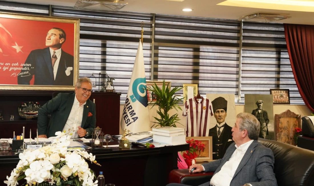 Milletvekili Çan, Bandırma’nın kurtuluş yılını kutladı Samsun Milletvekili Murat Çan, Bandırma Belediye Başkanı Dursun Mirza ile
