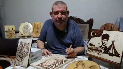 9 aylıkken geçirdiği çocuk felcinin ardından bedensel engelli kalan Tolga