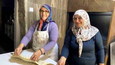 Konya’da önce kendisi ardından eşi işten ayrılan 3 çocuk annesi