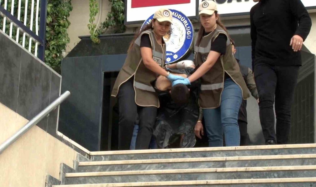 Kadın polis memurunu şehit eden şüpheli adliyeye sevk edildi İstanbul Ümraniye’de yakalama sırasında çıkan arbede esnasında polis memurunun silahını