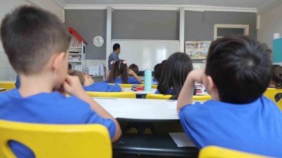 Kahvaltı yapmadan okula giden çocuklarda obezite riskinin oldukça yüksek olduğunu