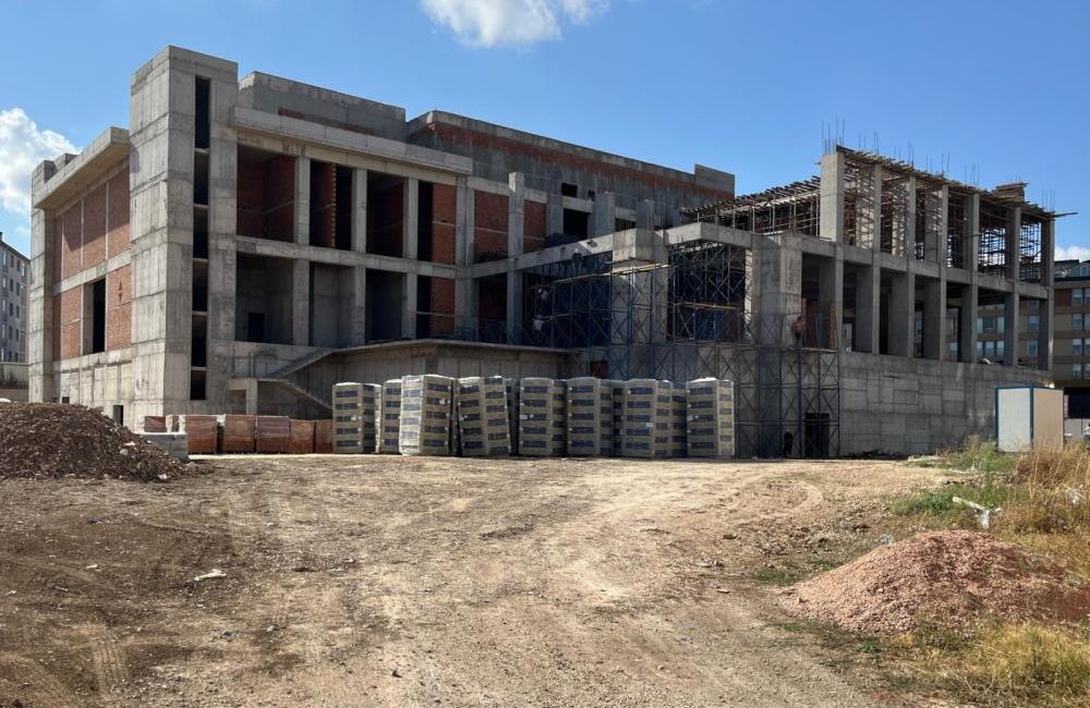 Bandırma’nın çeyrek asırlık sorununu çözülüyor Bandırma’da, 25 yıl önce Kültür ve Turizm Bakanlığı tarafından temeli