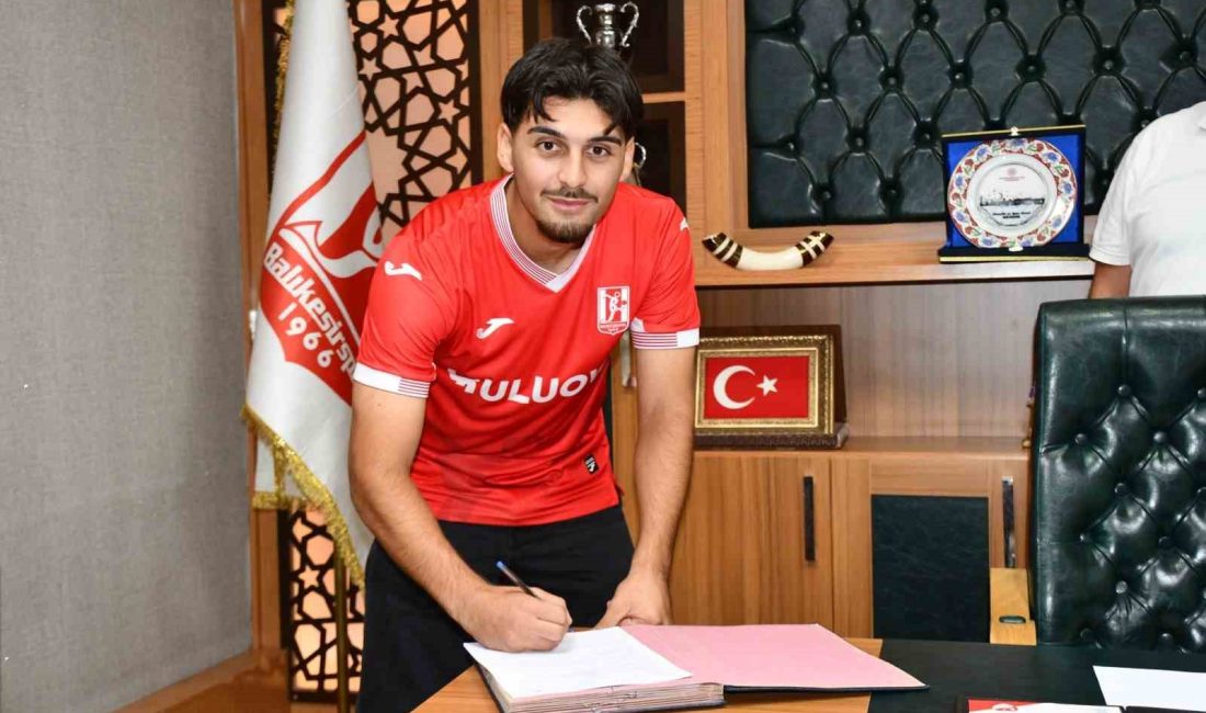 Muammet Araz, Balıkesirspor’da Balıkesirspor son olarak Avusturya Admira Wacker forması giyen sol stoper