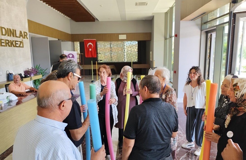 Türkiye’nin ilk yaşlılık festivali Arapgir’de yapıldı Malatya’nın Arapgir ilçesinde düzenlenen Uluslararası Yaşlılıkta Sağlık ve Esenlik Festivali’nde