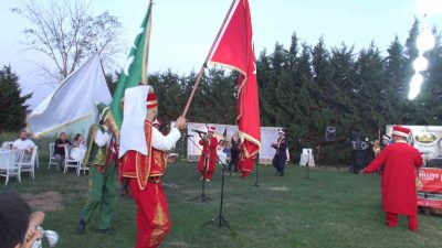 Burhaniye’de, iş adamı Emin Bilir, yıllar önce oğlu için getirdiği