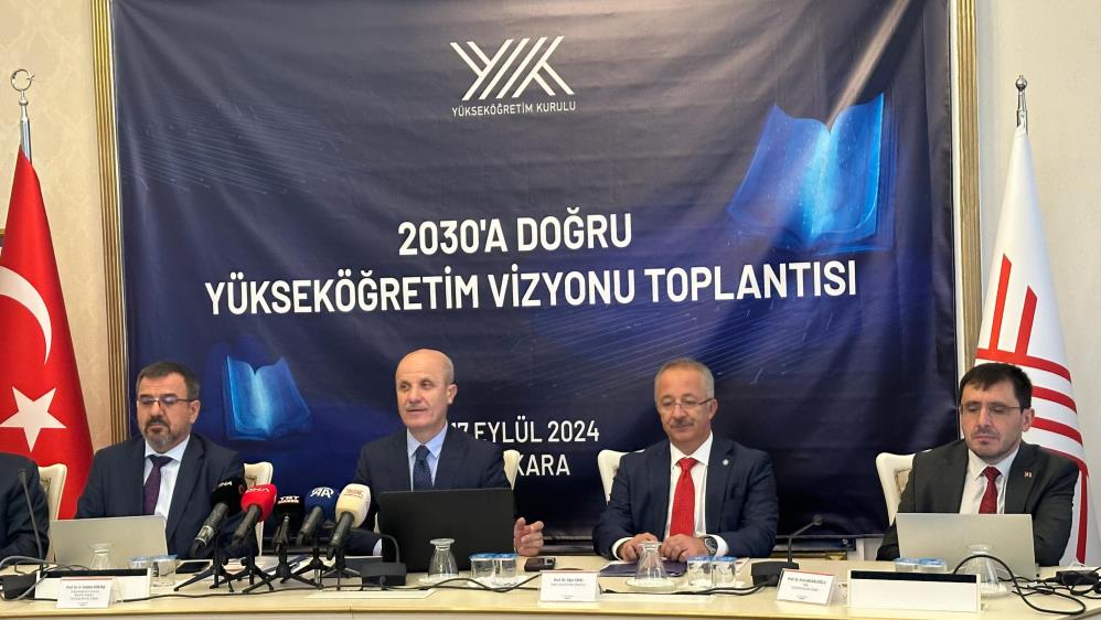 YÖK Başkanı Özvar, ‘2030 Vizyonu’ için 5 bölgesel toplantı düzenleneceğini bildirdi Yükseköğretim Kurulu (YÖK) Başkanı Erol Özvar, yükseköğretimdeki stratejik hedefleri paylaşmak