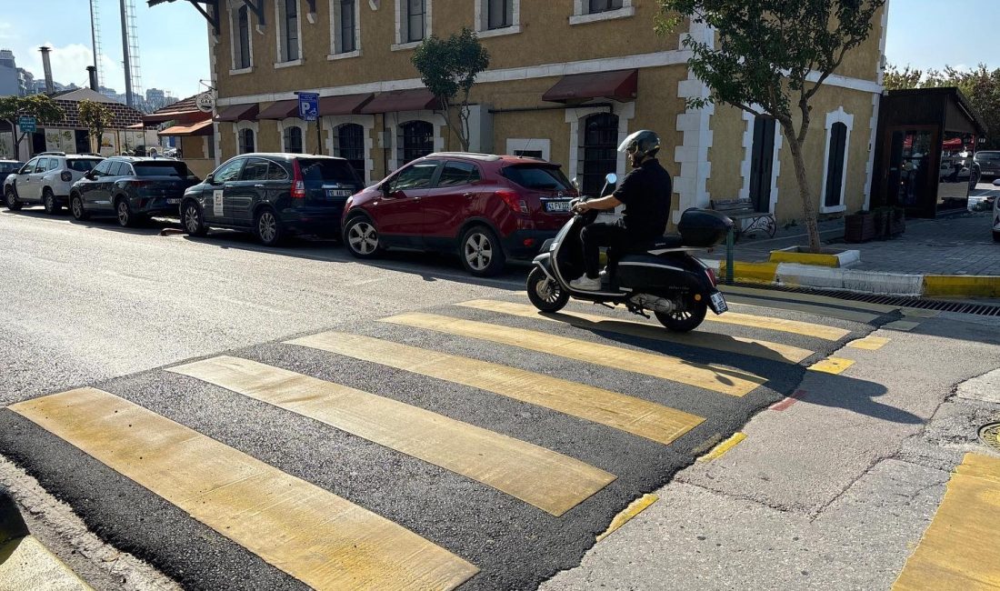 Bandırma’da trafik güvenliği için önlemler arttırıldı Bandırma Belediyesi tarafından olası kazaların önüne geçilmesi, yaya ve araç