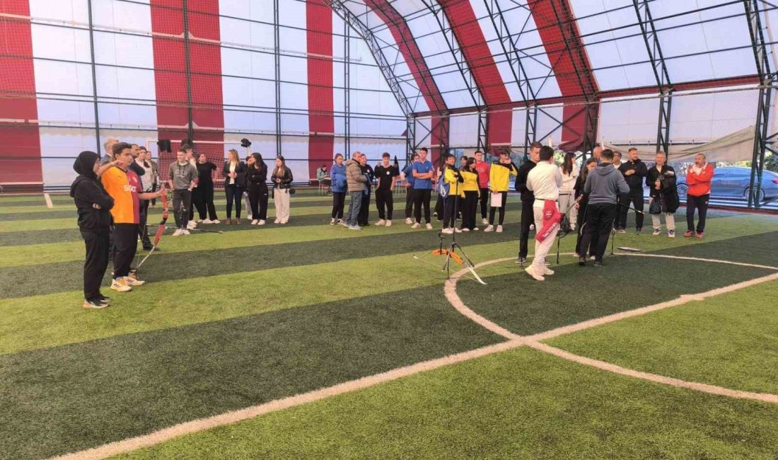 29 Ekim Cumhuriyet Bayramı etkinlikleri okçuluk müsabakası yapıldı Edremit Cumhuriyet Bayramı etkinlikleri dahilinde okçuluk müsabakaları yapıldı. Edremit İlçe