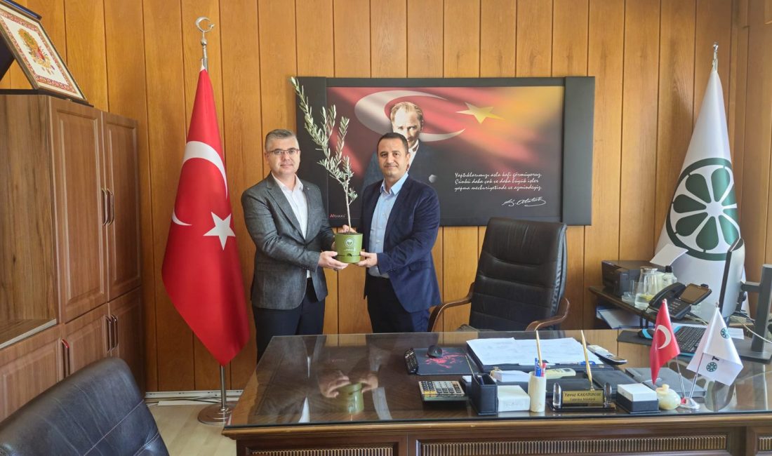 Alkan’dan Susurluk Şeker Fabrikası’nın yeni müdürüne ziyaret Balıkesir İl Tarım ve Orman Müdürü Erkan Alkan, Susurluk Şeker