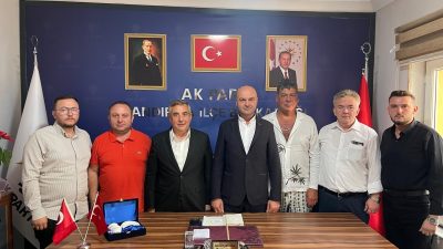 MÜSİAD Bandırma Şube Başkanı Tolga Tetik, AK Parti Bandırma İlçe