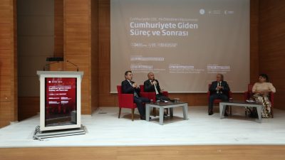 Cumhuriyet’in 101’inci yılında Bandırma Onyedi Eylül Üniversitesi’nde öğrencilere “Cumhuriyet’e Giden