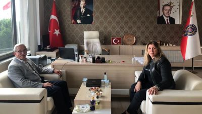 Erdek Belediye Başkanı Burhan Karışık, yeni İlçe Emniyet Müdürü Özlem