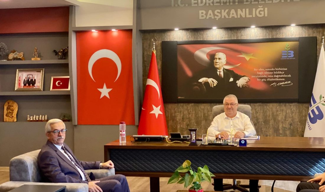 Kardeş belediyeler bir araya geldi Mevkidaşı Edremit Belediye Başkanı Mesut Ertaş ile bir araya gelen