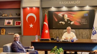 Mevkidaşı Edremit Belediye Başkanı Mesut Ertaş ile bir araya gelen