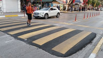 İsmet İnönü Caddesi’nde Halk Bankası ile Denizbank arasında yeni yapılan