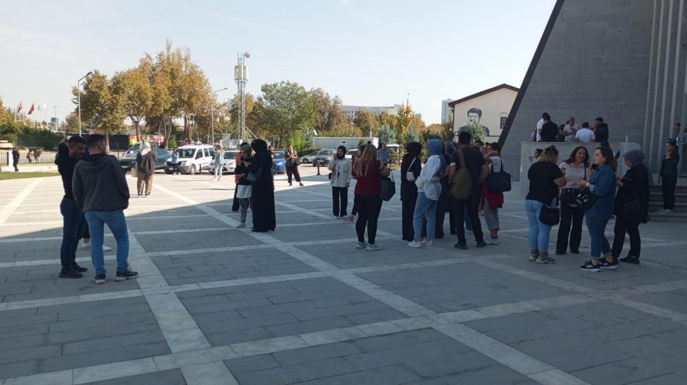 Malatya’da 5.9 büyüklüğünde deprem Afet ve Acil Durum Yönetimi Başkanlığı (AFAD), Malatya’nın Kale ilçesinde
