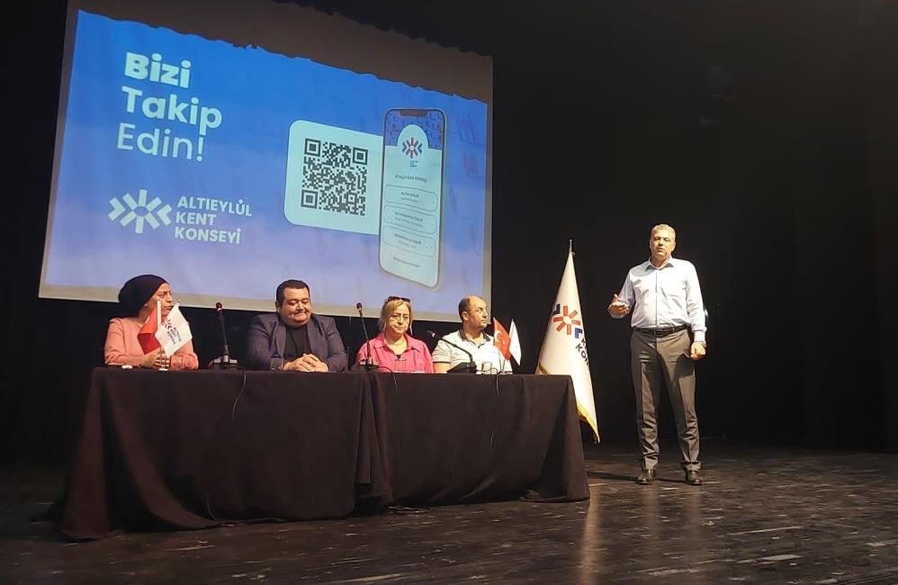 Altıeylül Engelsiz Kadın Meclisinde Nazlı Karagöz başkanlığa seçildi Altıeylül Kent Konseyi Kadın Meclisi Olağan Genel Kurulu’nda ‘Engelsiz Kadın