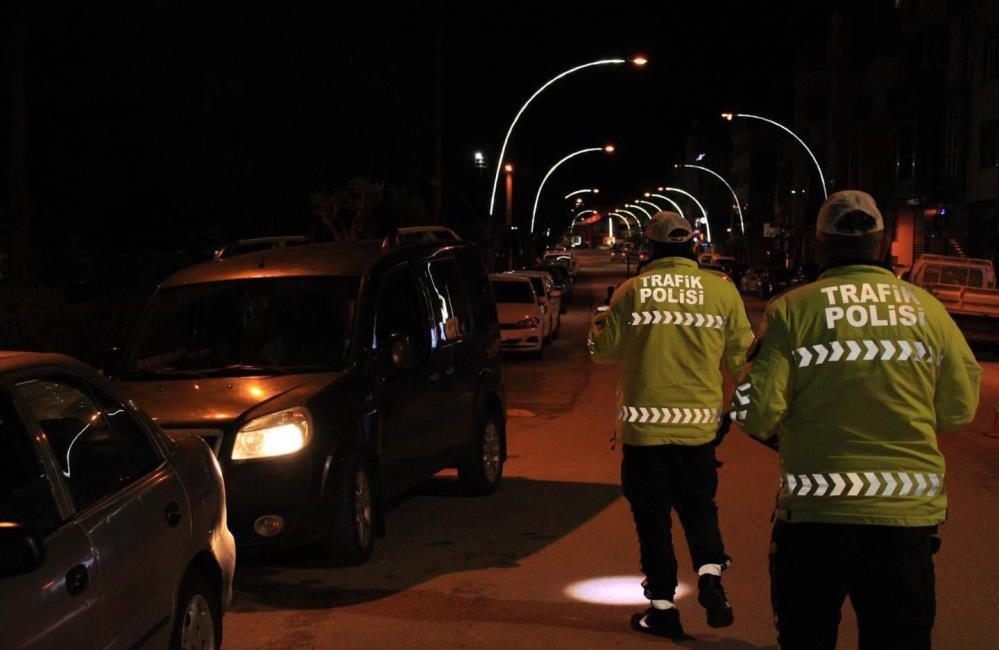Gönen’de asayiş ve trafik uygulaması Gönen İlçe Emniyet Müdürlüğü, gerçekleştirdiği asayiş ve trafik uygulama kapsamında