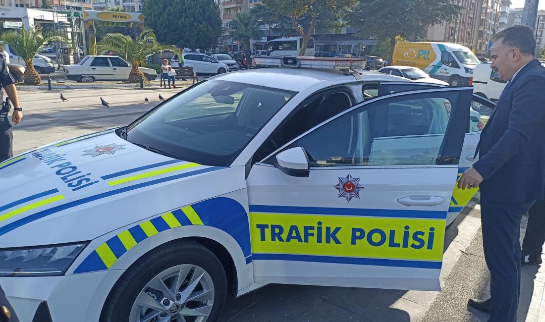 Edremit İlçe Emniyet ve Bölge Trafik İstasyon Amirliğine 26 adet yeni ekip aracı Edremit İlçe Emniyet Müdürlüğü’ bünyesine yeni katılan 26 yeni hizmet