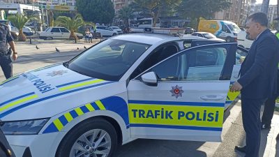 Edremit İlçe Emniyet Müdürlüğü’ bünyesine yeni katılan 26 yeni hizmet