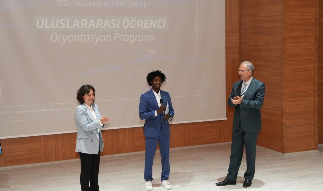 BANÜ’nün yeni kültüre elçilerine oryantasyon Bandırma Onyedi Eylül Üniversitesi’nde yeni kayıt olan uluslararası öğrenciler için