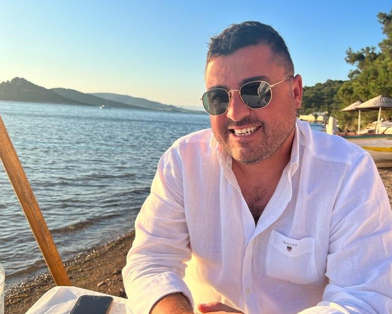 MHP Ayvalık’ta yola Hasan Ustalı’yla devam edecek Ayvalık’ta; Milliyetçi Hareket Partisi (MHP) İlçe Başkanlığı görevine Hasan Ustalı