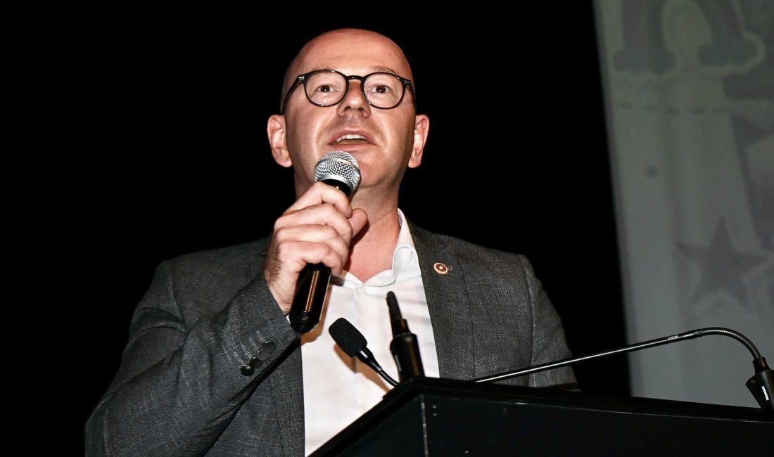 CHP BALIKESİR MİLLETVEKİLİ SERKAN SARI: EN PAHALI İLAÇ ULAŞILAMAYAN İLAÇTIR CHP Balıkesir Milletvekili Serkan Sarı, AKP iktidarının ilaç politikalarını eleştirdi.